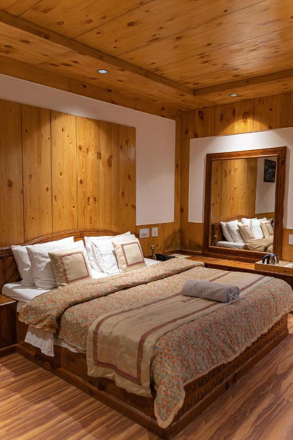 The Conifer Hotel Manali  Ngoại thất bức ảnh