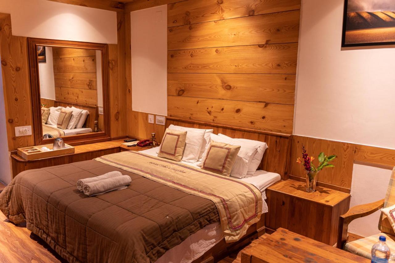 The Conifer Hotel Manali  Ngoại thất bức ảnh