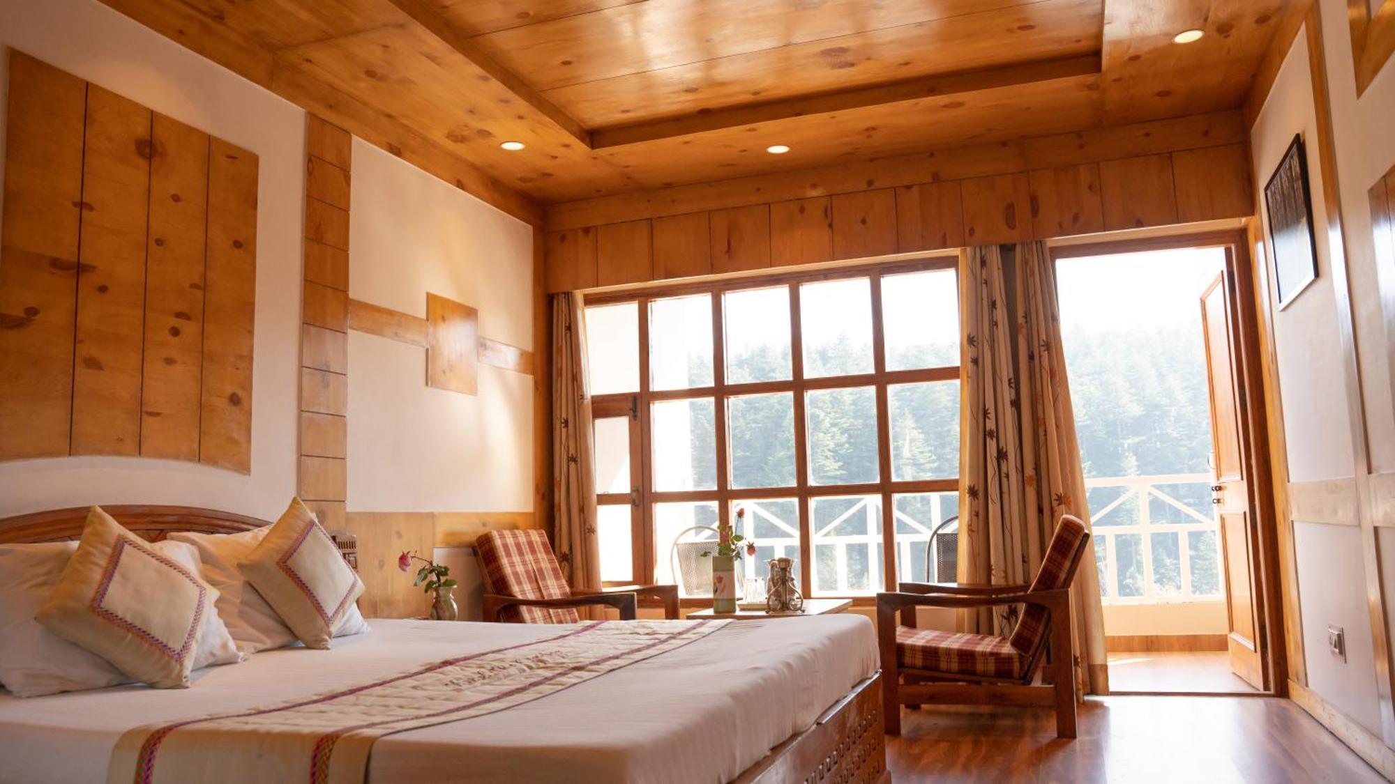 The Conifer Hotel Manali  Ngoại thất bức ảnh