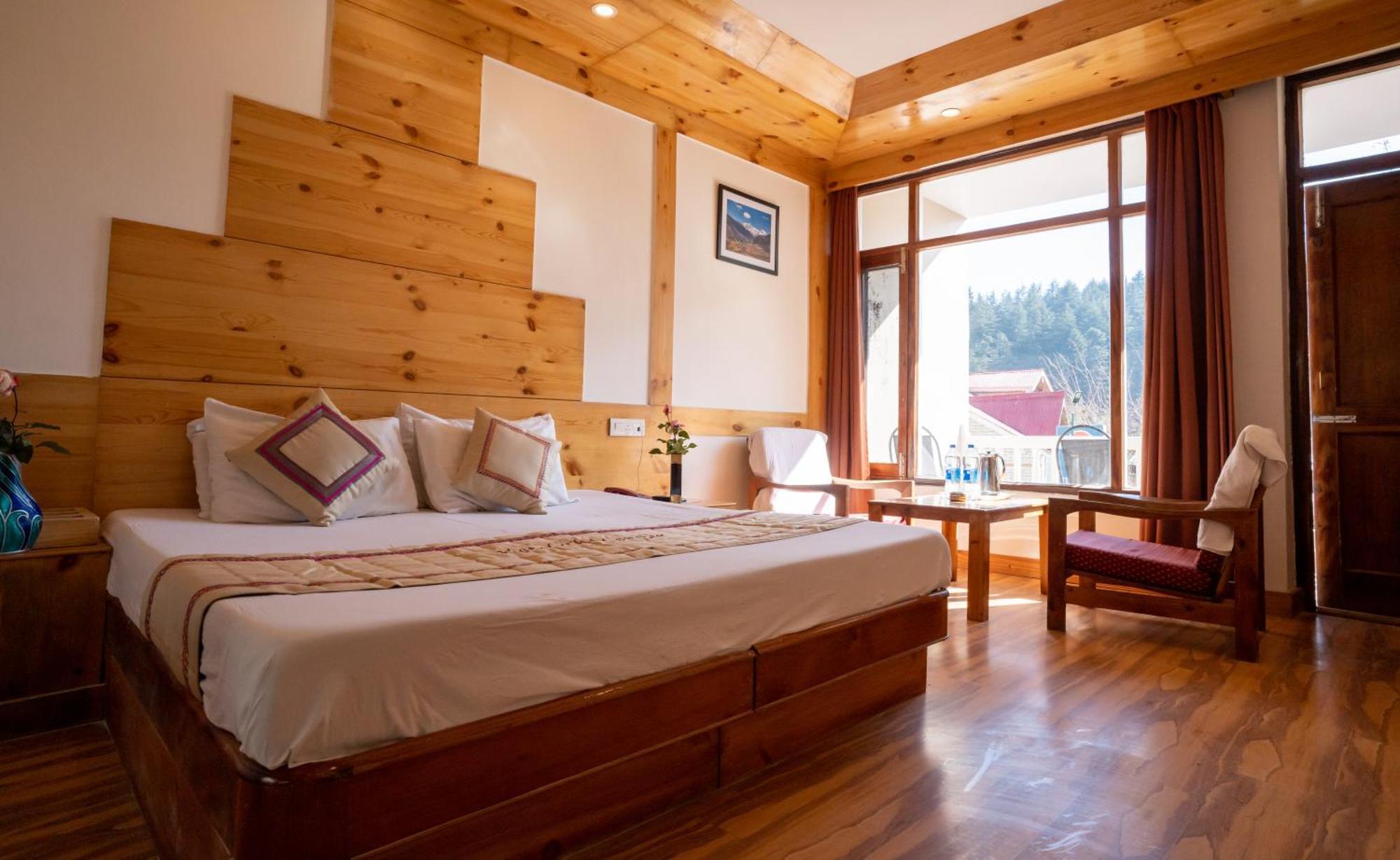The Conifer Hotel Manali  Ngoại thất bức ảnh